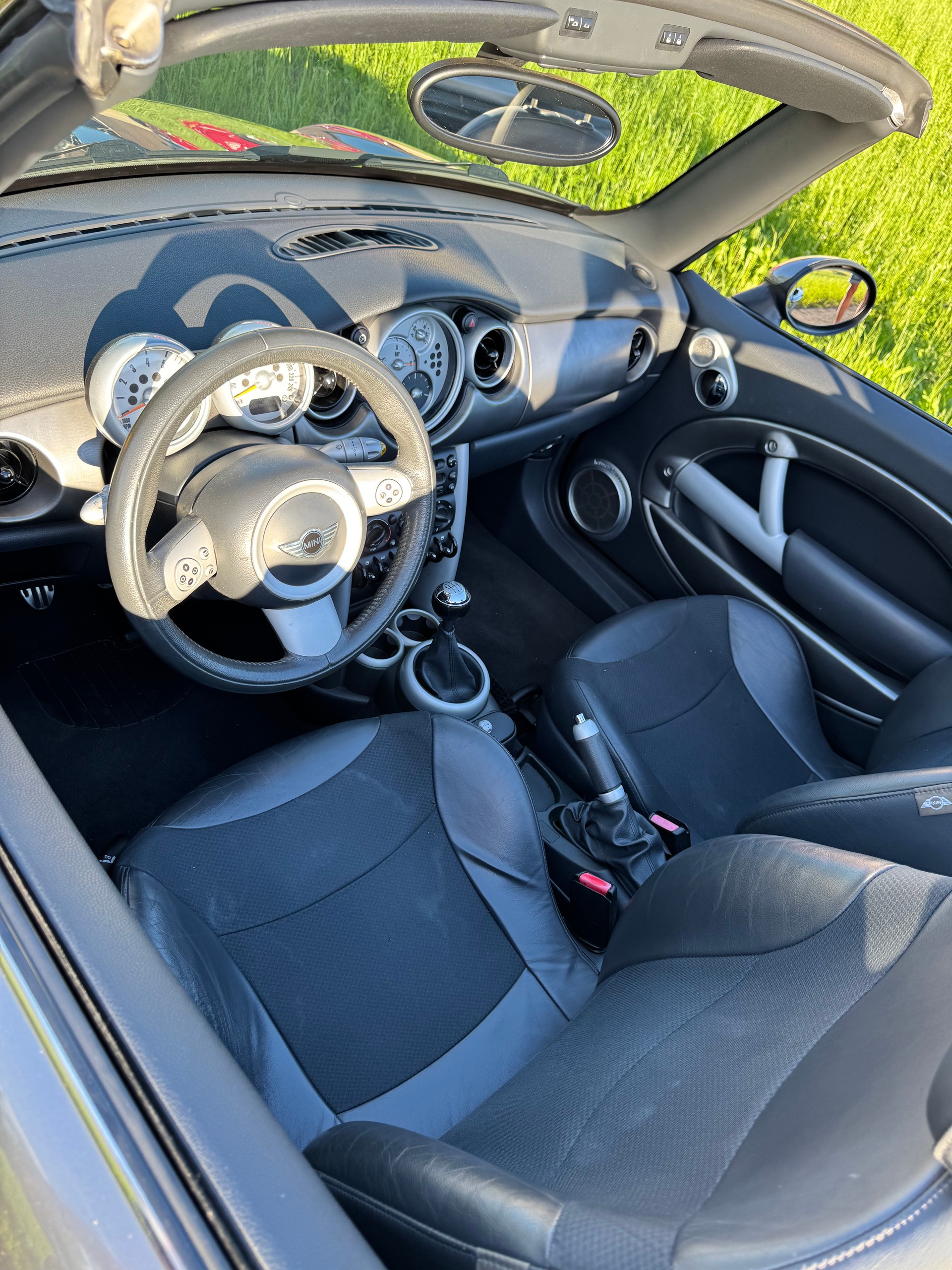 MINI 1.6i Cooper S-image-4