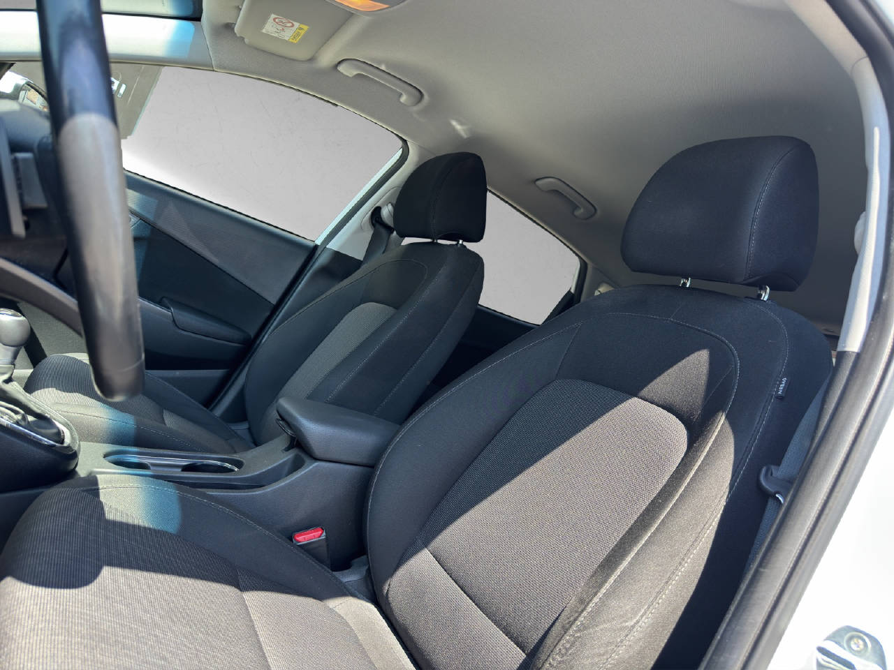 HYUNDAI Kona 1.6 GDi Hybrid Amplia MY21-image-4