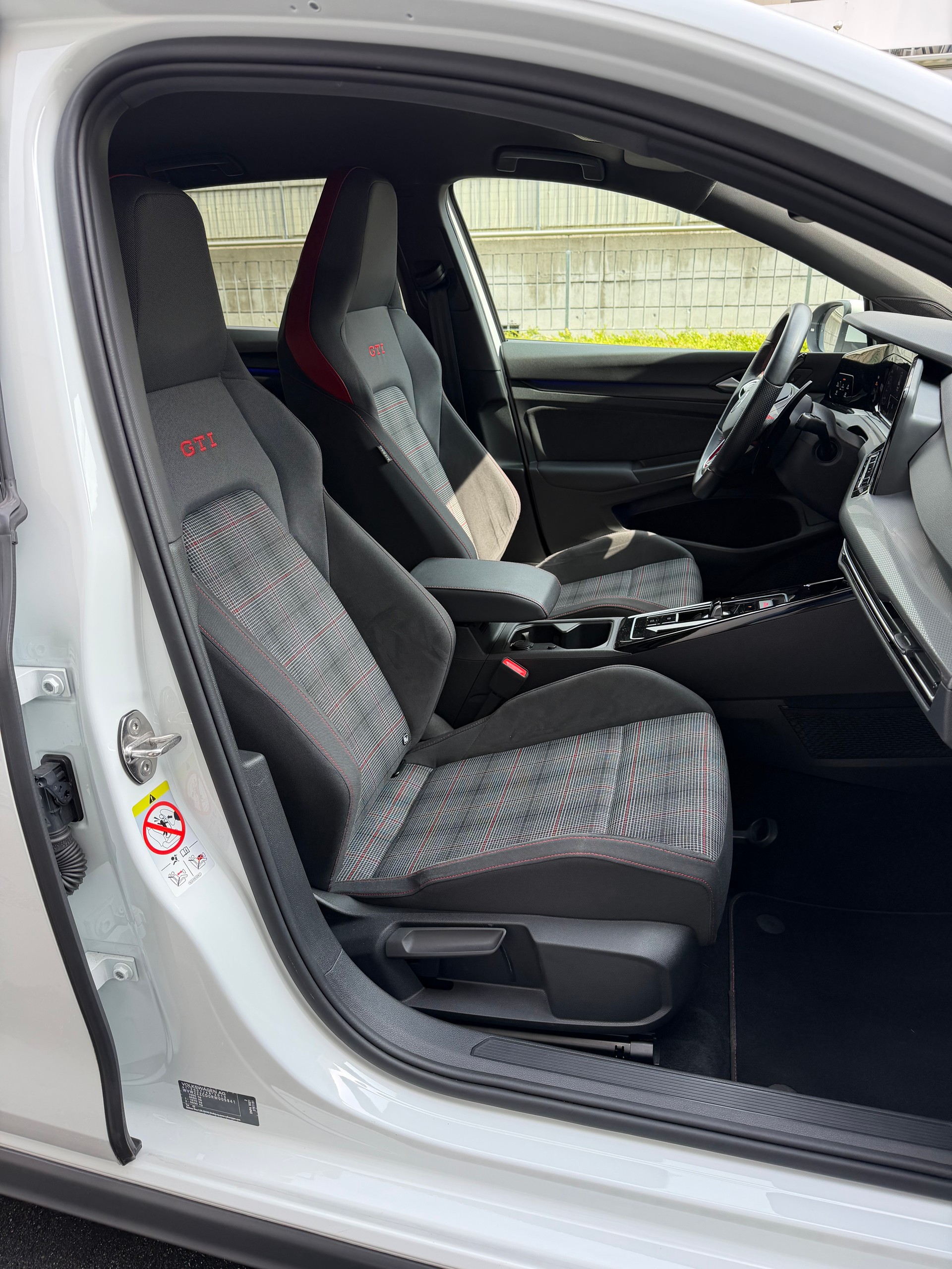 VW Golf 2.0 TSI GTI DSG-image-7