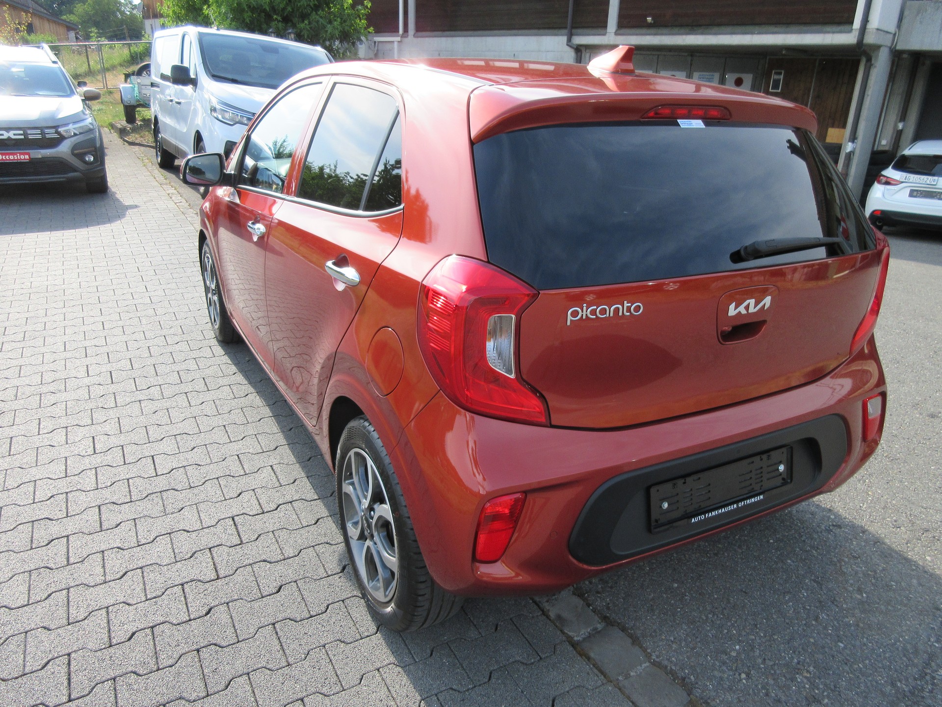 KIA Picanto 1.2 CVVT Style AMT-image-4