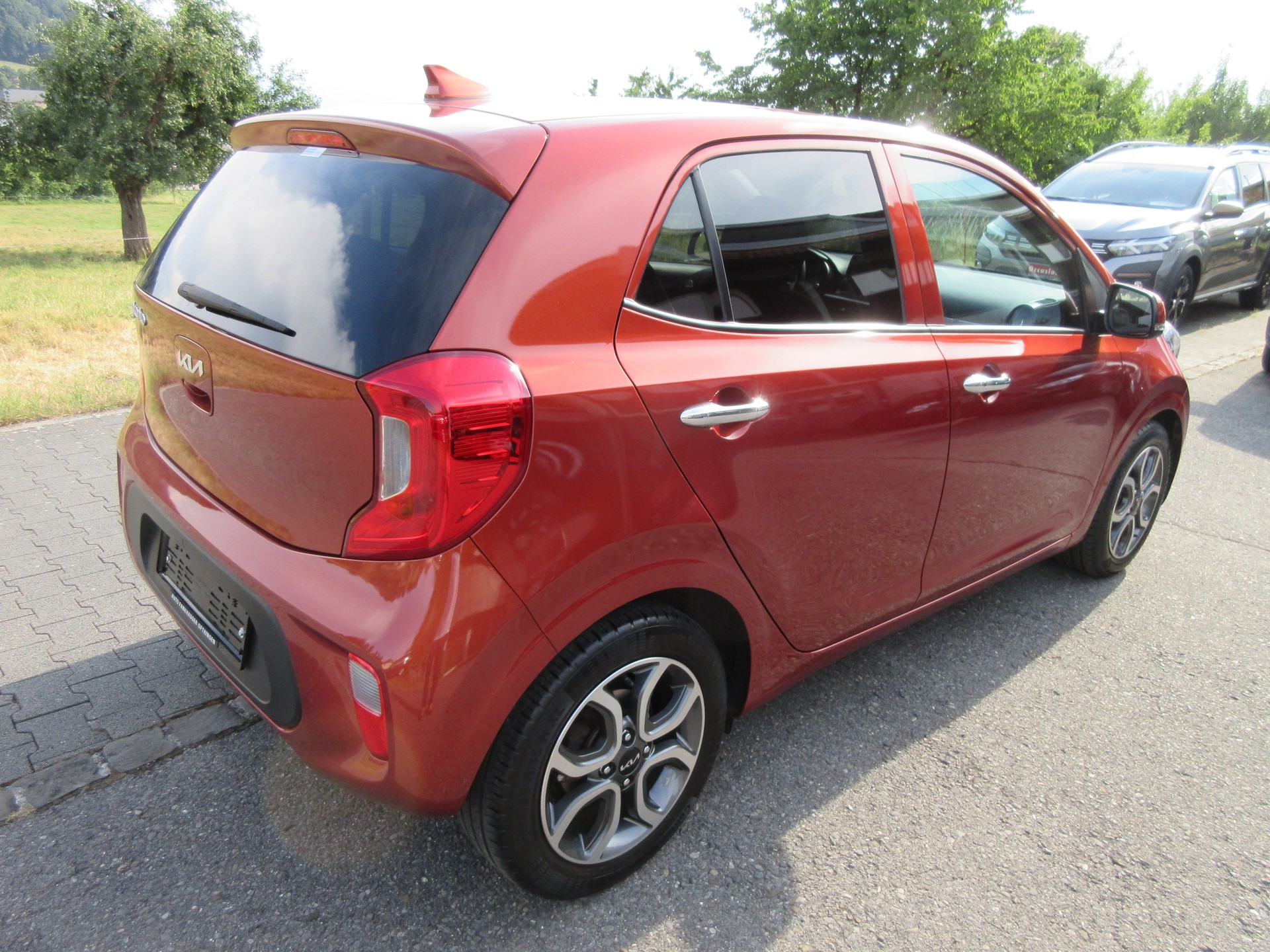 KIA Picanto 1.2 CVVT Style AMT-image-3