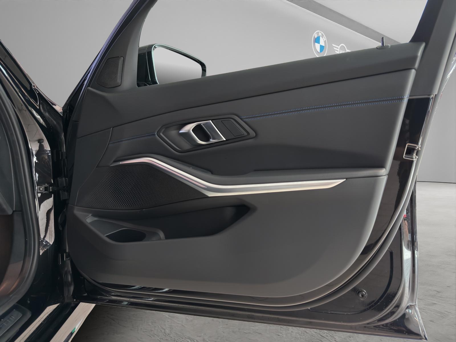 BMW 320d xDrive Touring M-SportPaket-image-18