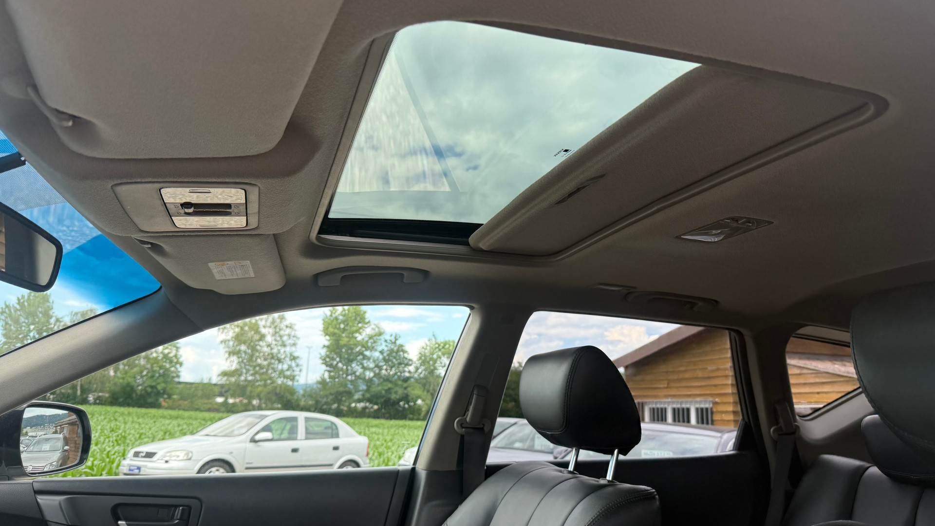 NISSAN Murano 3.5 V6 Automatic-image-2
