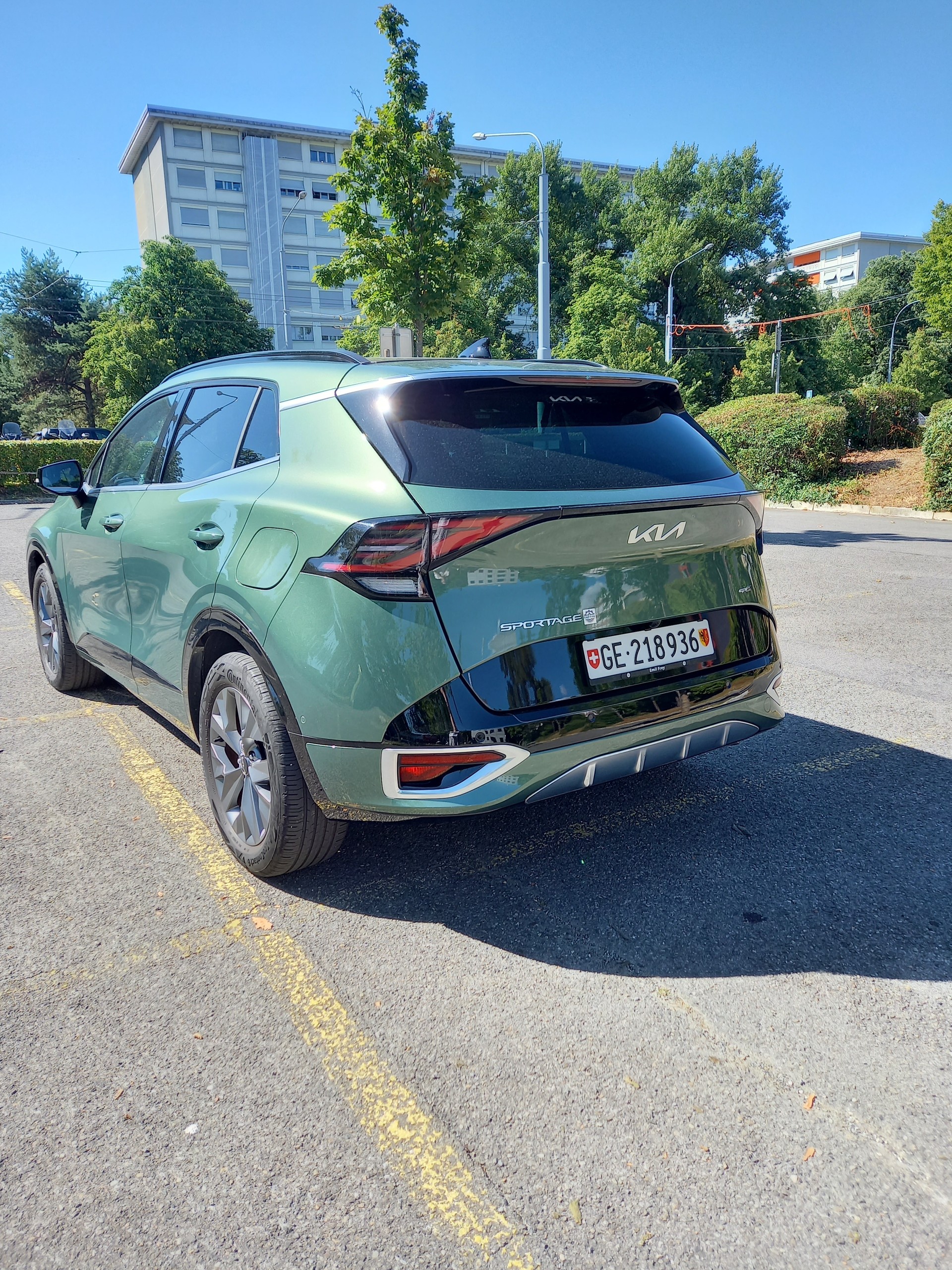 KIA 1.6 T-GDi Hybrid GT-Line-image-2
