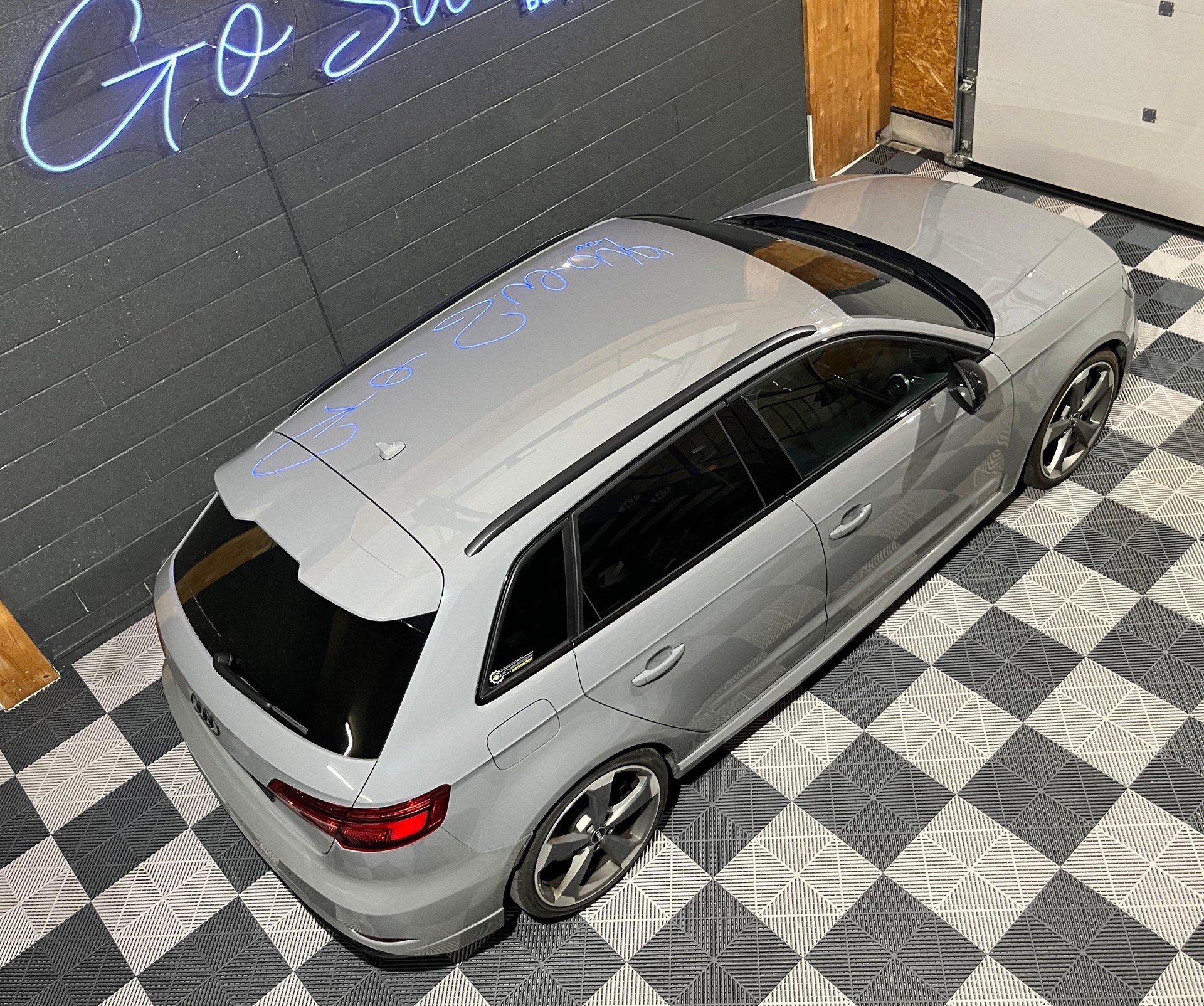AUDI RS3 Sportback 2.5 TSI quattro S-tronic-showroom-element-2