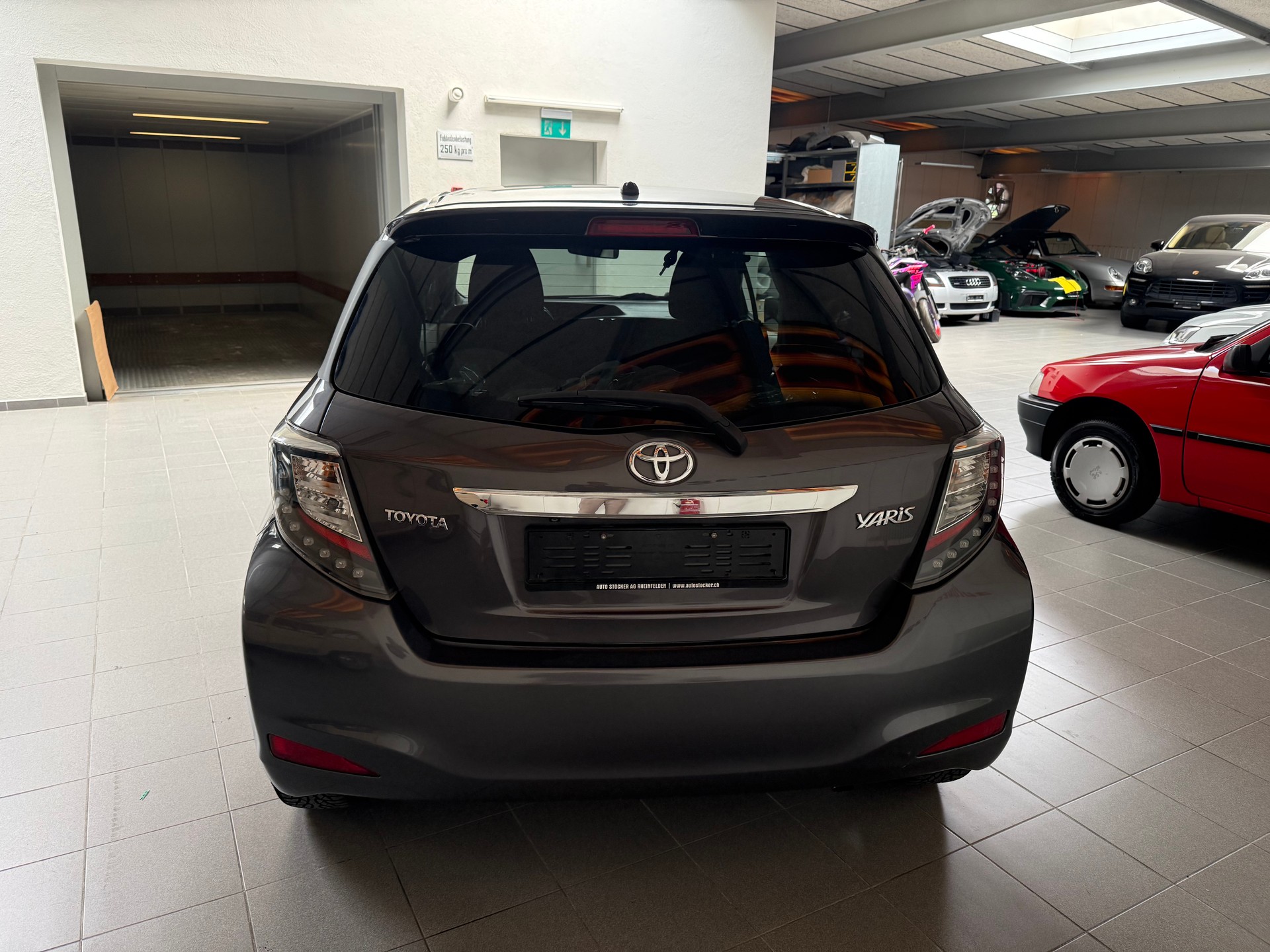 TOYOTA Yaris 1.33 Style Multidrive-image-6