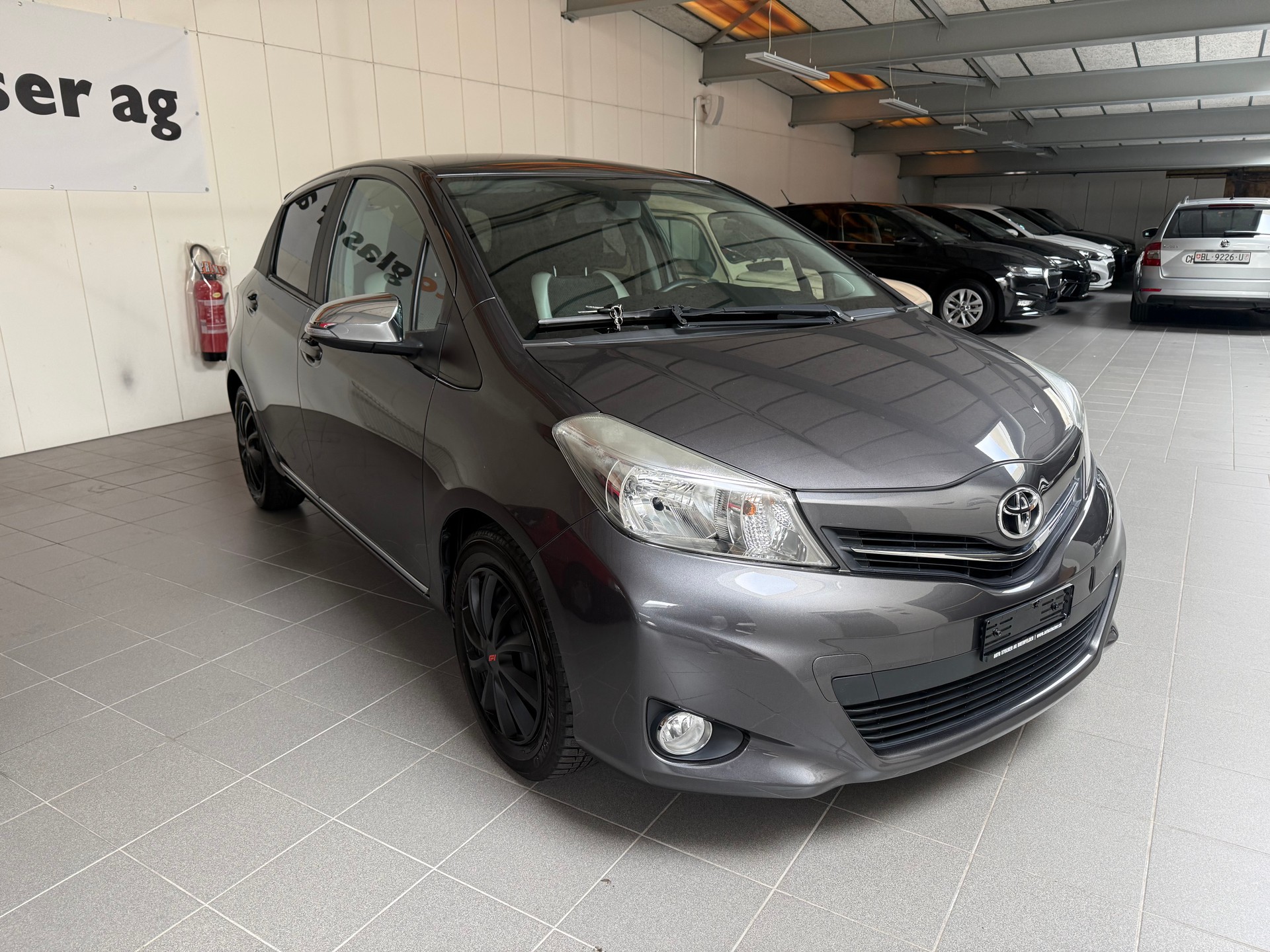 TOYOTA Yaris 1.33 Style Multidrive-image-5