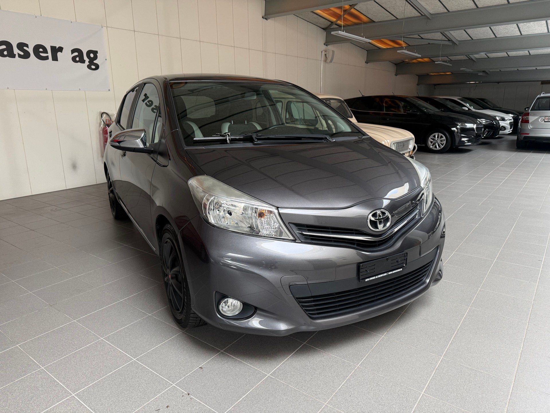 TOYOTA Yaris 1.33 Style Multidrive-image-4