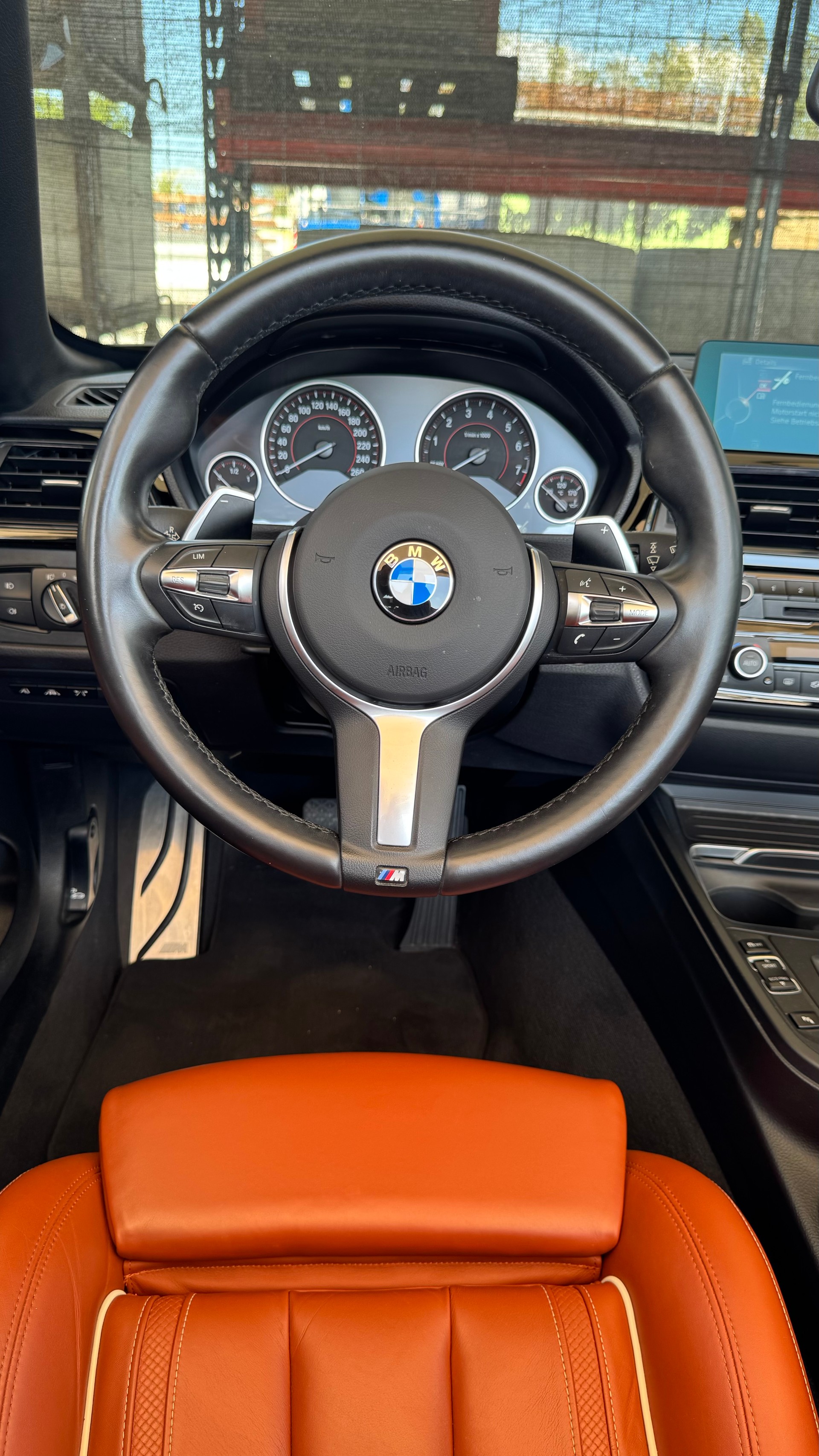 BMW 440i xDrive-image-14