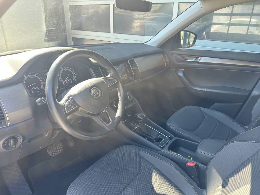 SKODA Kodiaq 2.0 TSI Ambition DSG-image-5