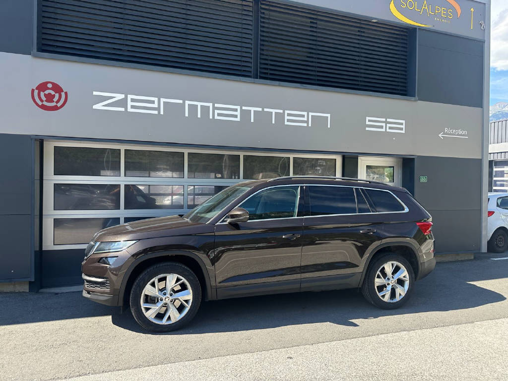 SKODA Kodiaq 2.0 TSI Ambition DSG-image-0