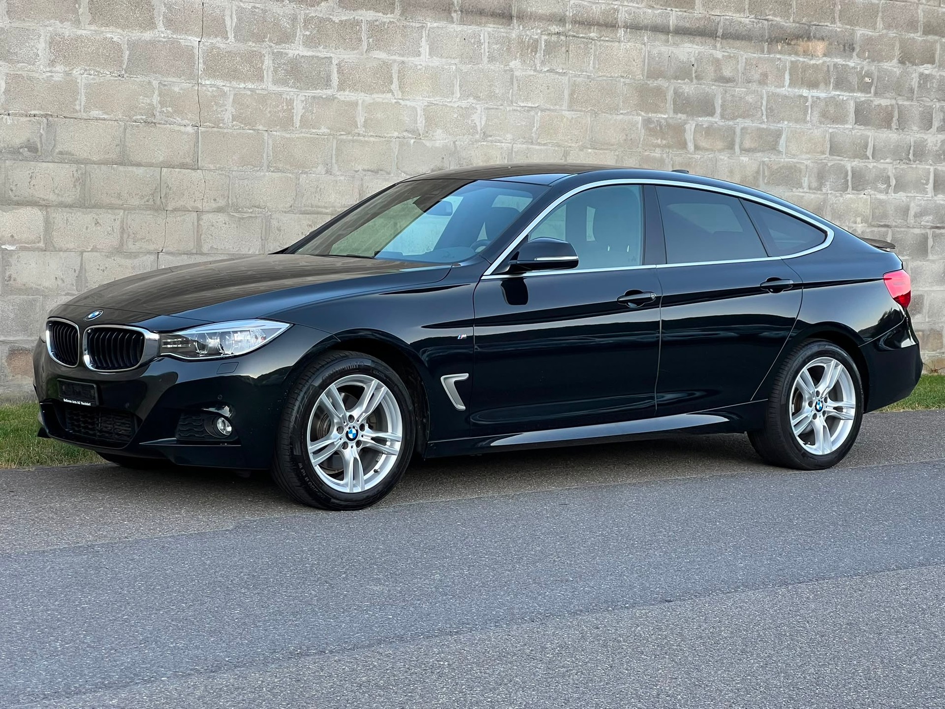 BMW 328i GT xDrive Sport Line Steptronic-image-0