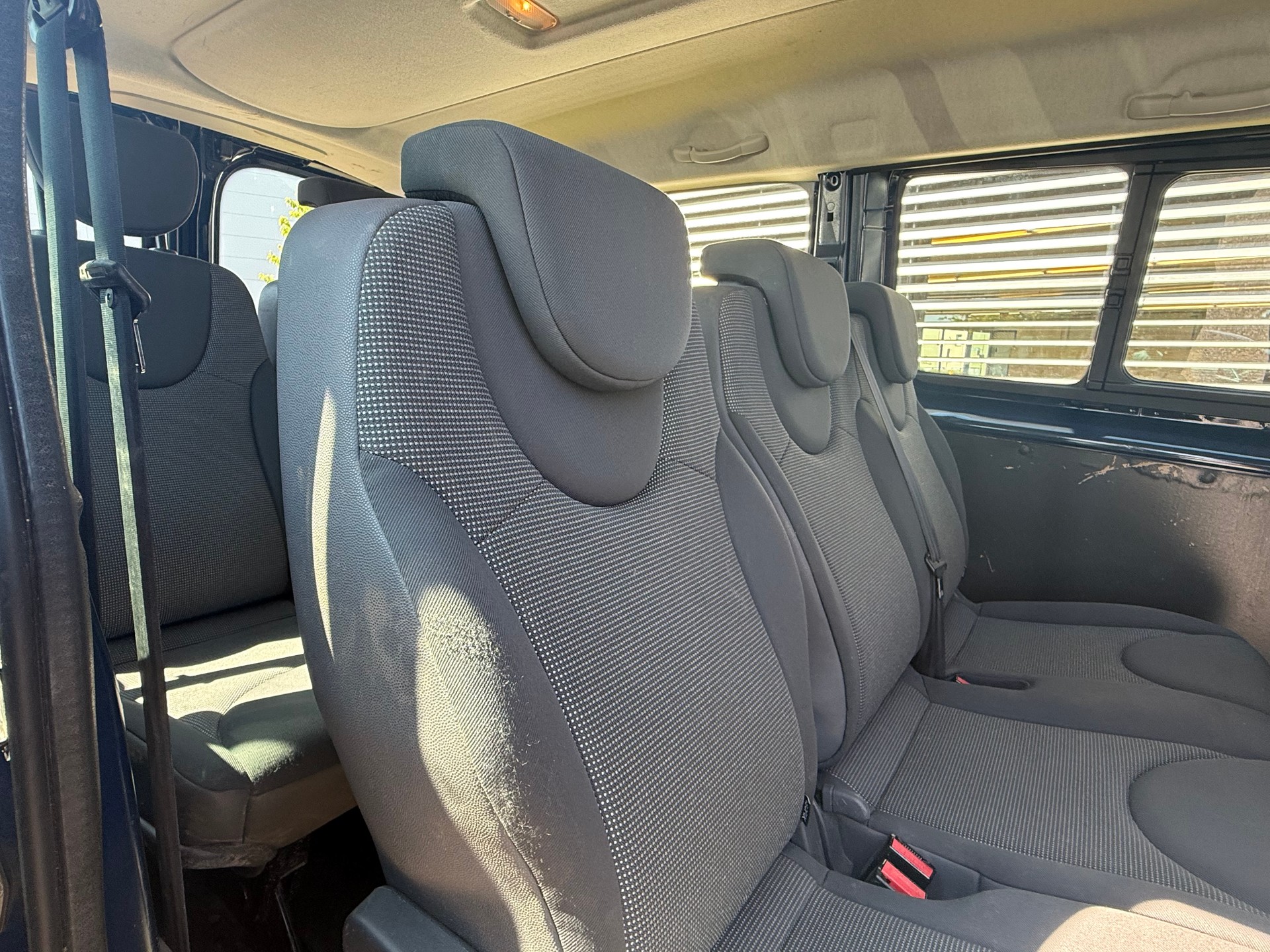 CITROEN Jumpy 2.0 HDi L2H1 Attraction 9 Platz-image-3