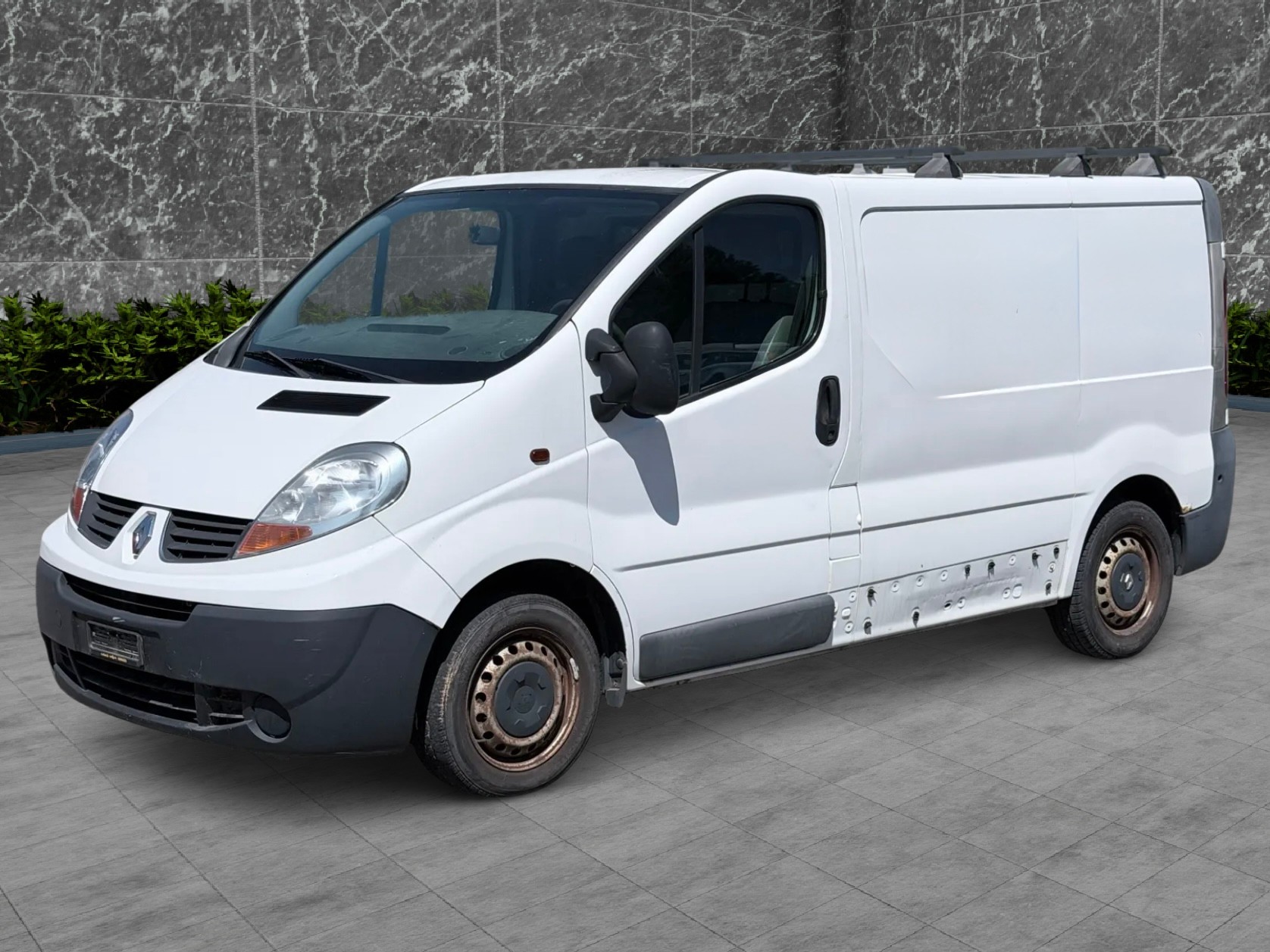 RENAULT Trafic 2.0 dCi 90 2.7t L1H1-image-2