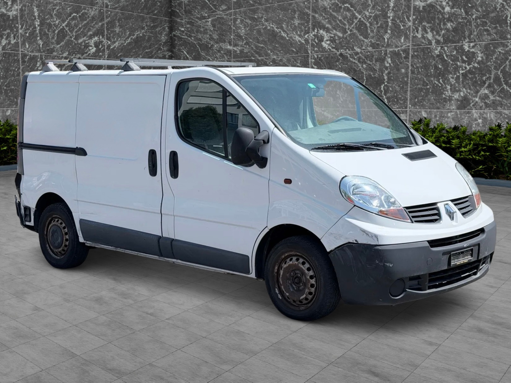 RENAULT Trafic 2.0 dCi 90 2.7t L1H1-image-1