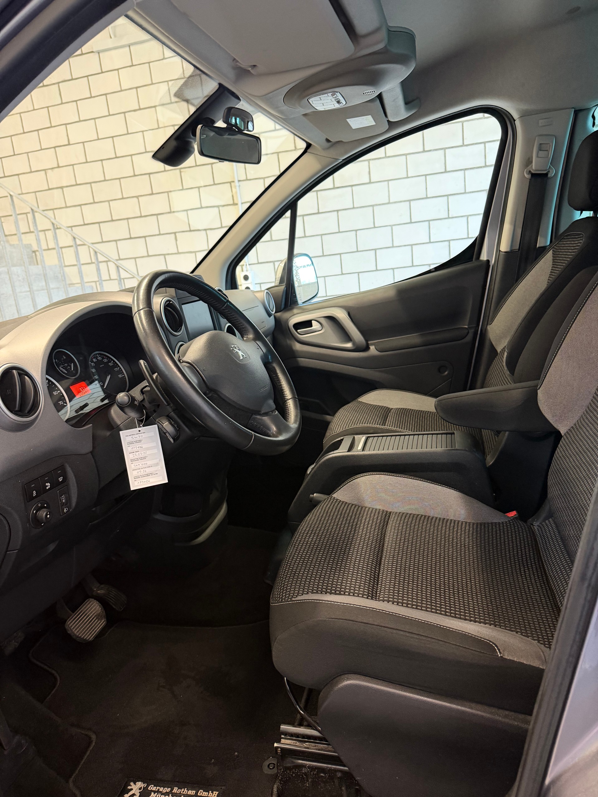 PEUGEOT Partner 1.6 BlueHDi Allure ETG6-image-5