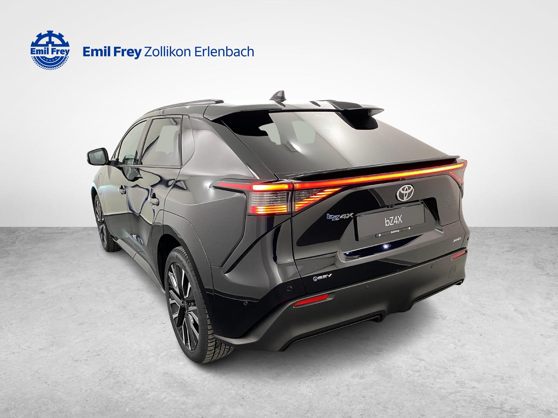 TOYOTA bZ4X Premium AWD-image-1