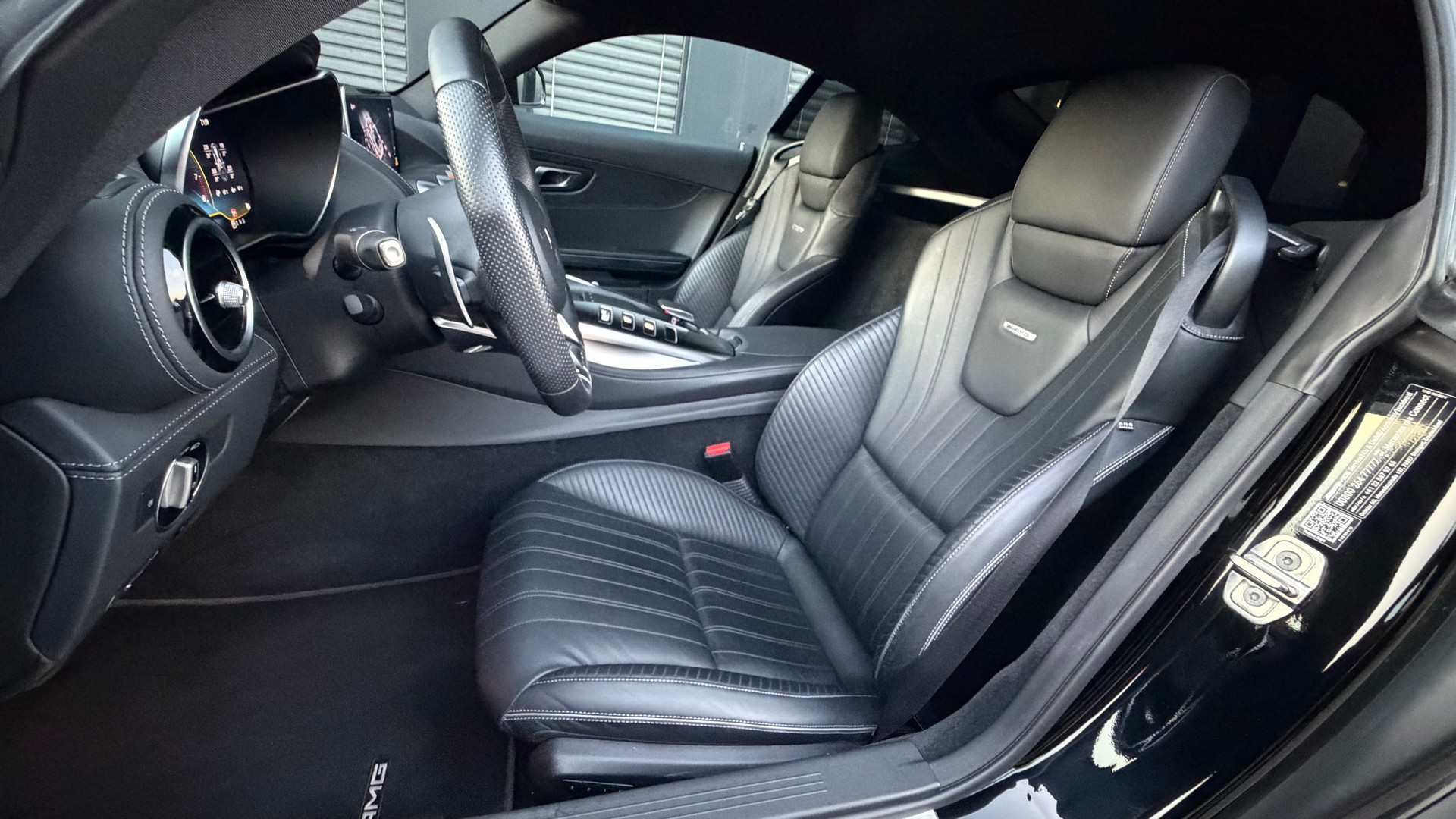 MERCEDES-BENZ AMG GT Speedshift ♦️1.Hand* CH Fahrzeug*Facelift Modell♦️-image-24