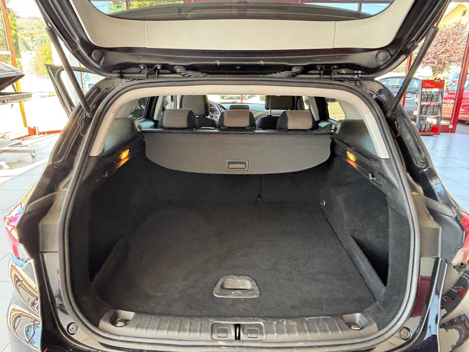 FIAT Tipo 1.6MJ Station Wagon Lounge DCT-image-8