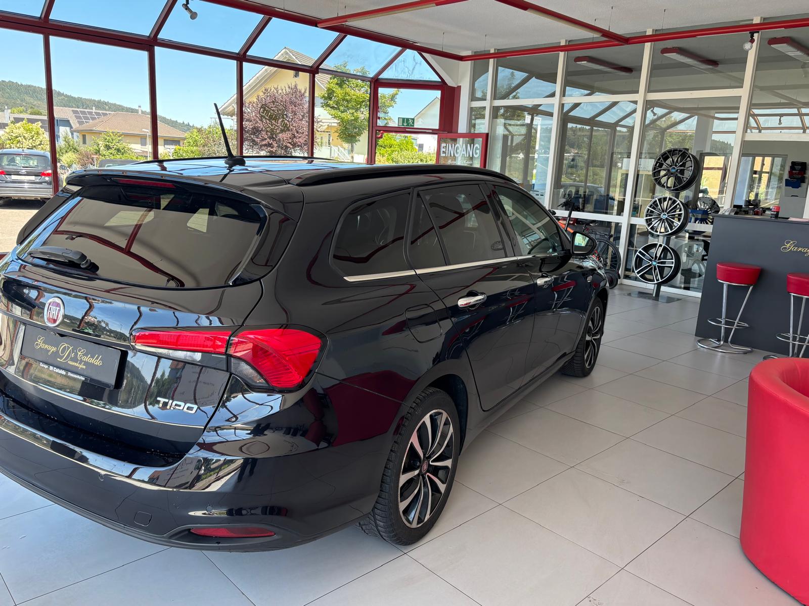 FIAT Tipo 1.6MJ Station Wagon Lounge DCT-image-4