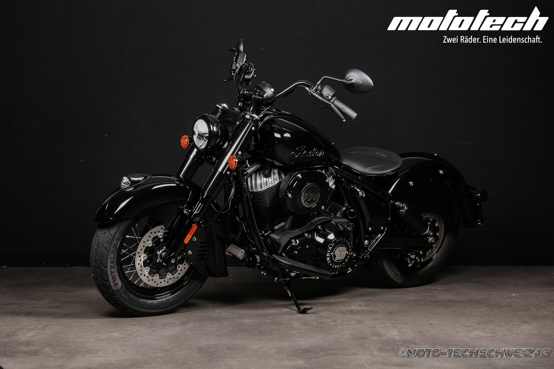 INDIAN Chief Vintage-showroom-element-3