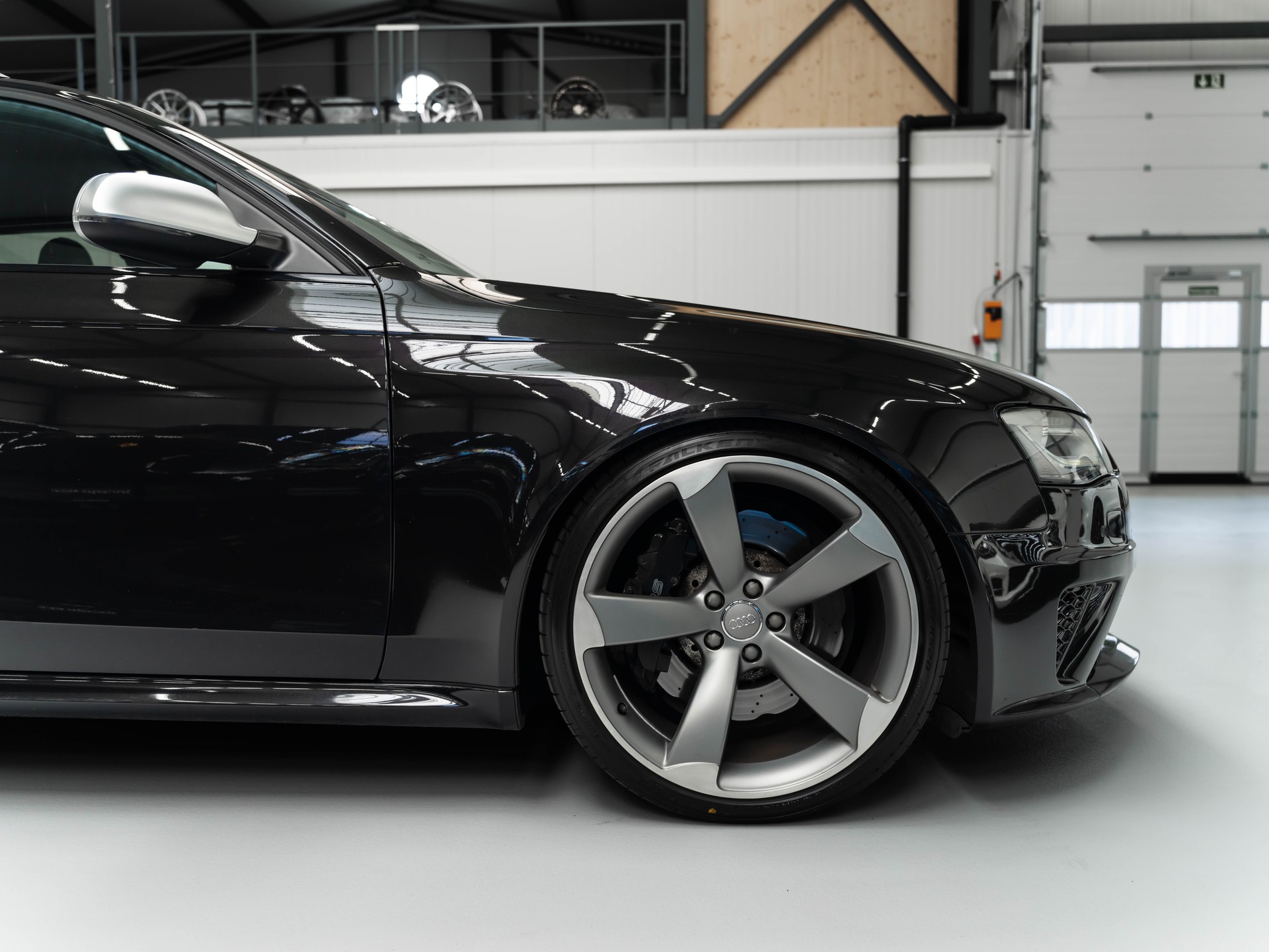 AUDI RS4 Avant 4.2 FSI V8 quattro S-tronic-image-16