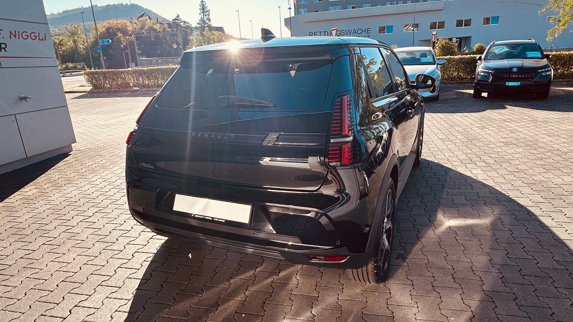 RENAULT R5 E-Tech Comfort Range 52 kWh Techno-image-9