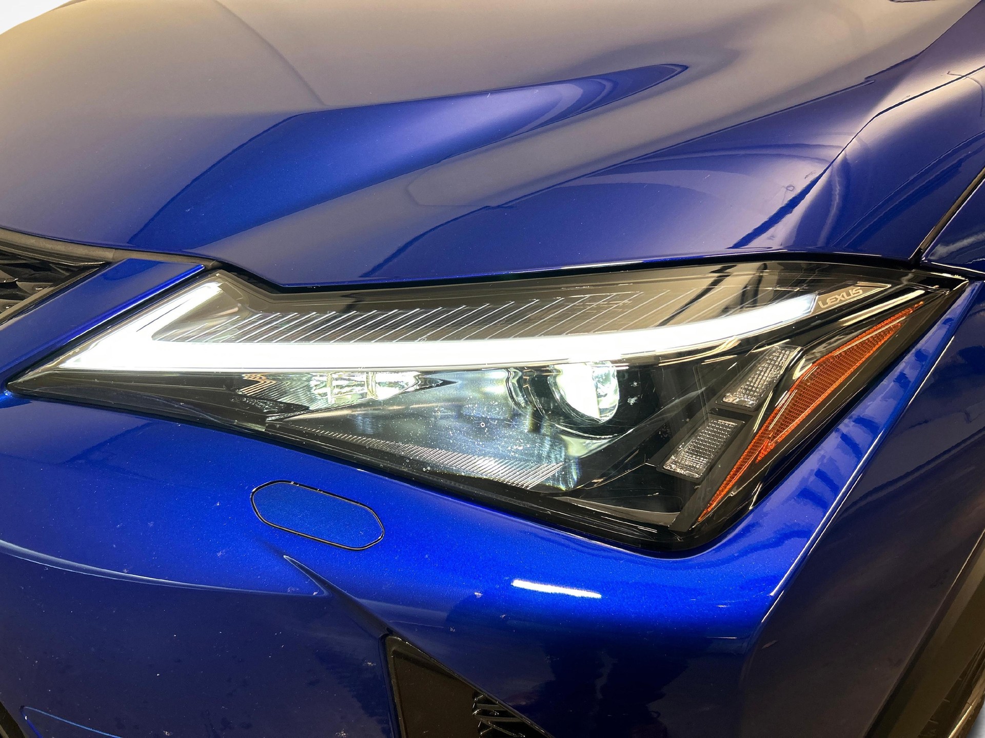 LEXUS UX 250h F-Line-image-15