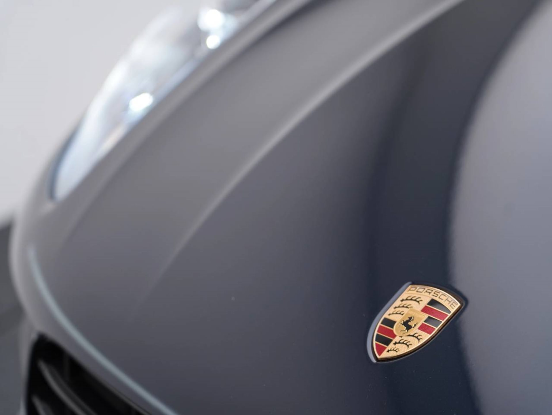 PORSCHE Macan S-image-11