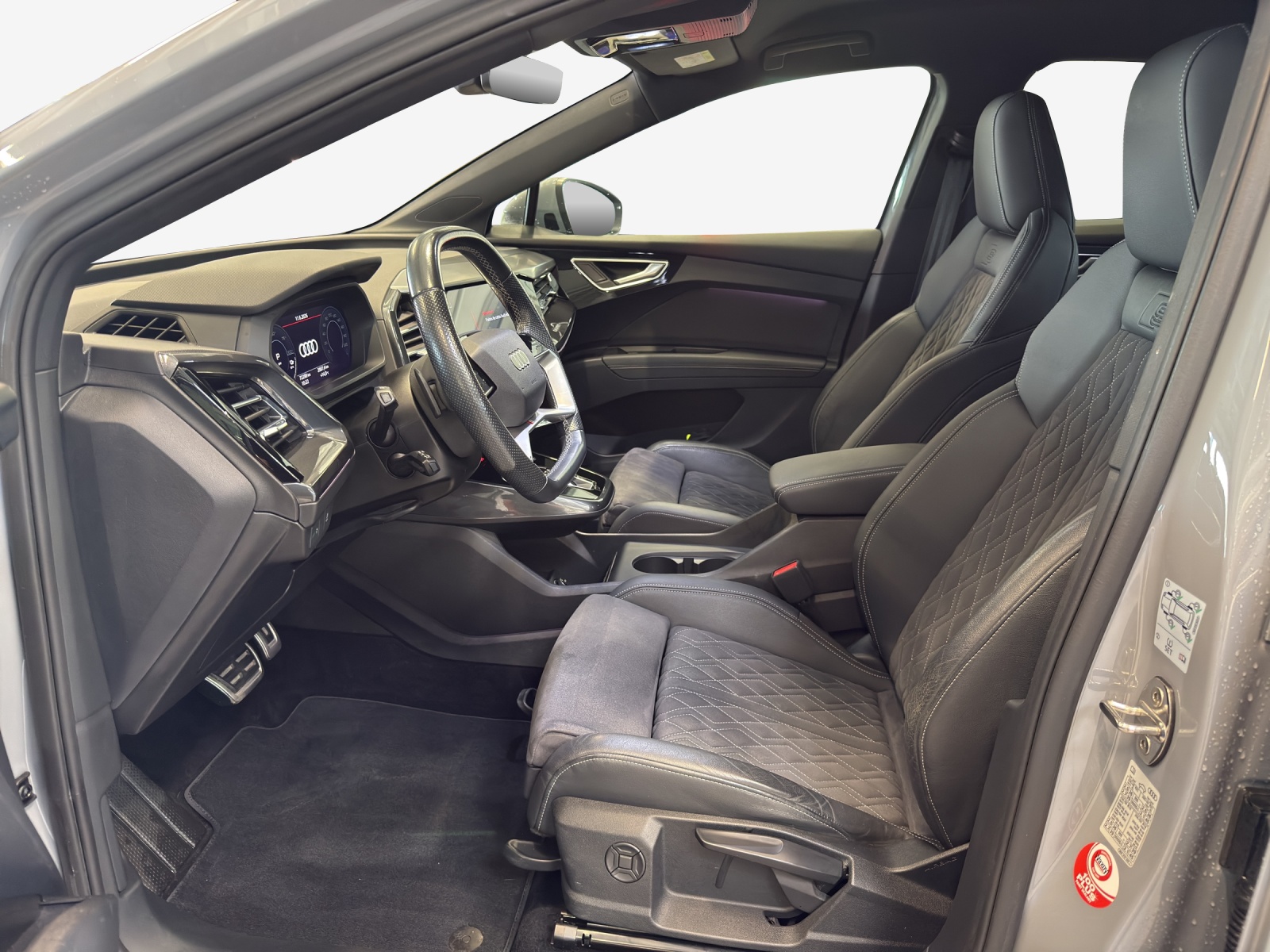 AUDI Q4 Sportback e-tron 40-image-7