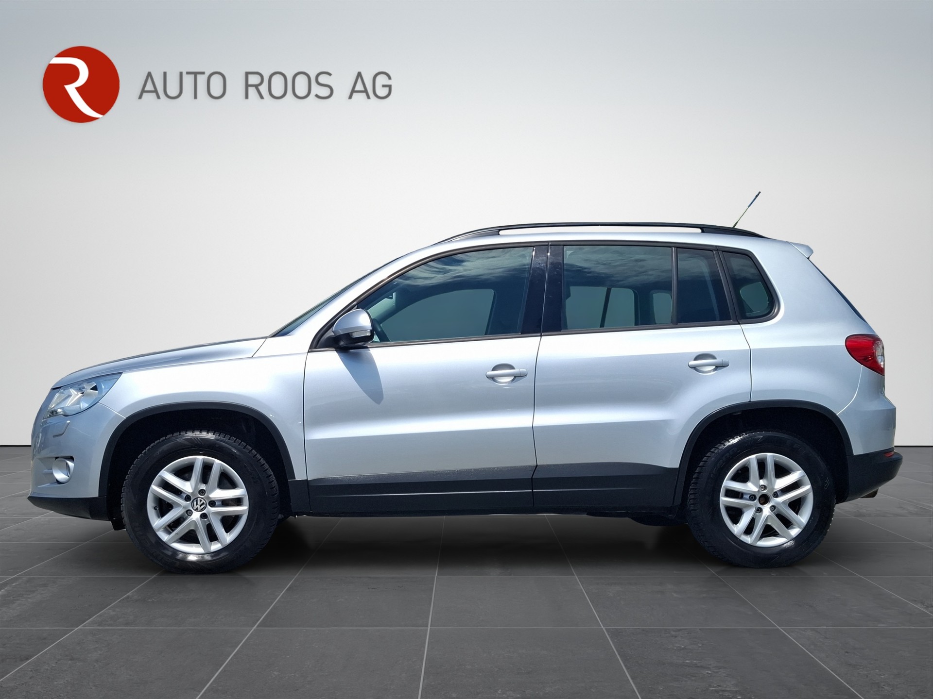 VW Tiguan 2.0 TSI Trend&Fun DSG-image-2