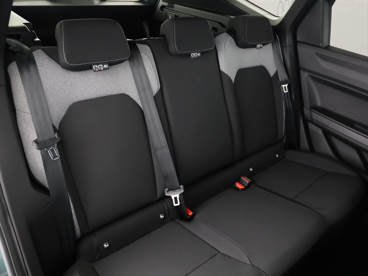 DACIA Bigster 1.8 Hybrid Journey-image-7