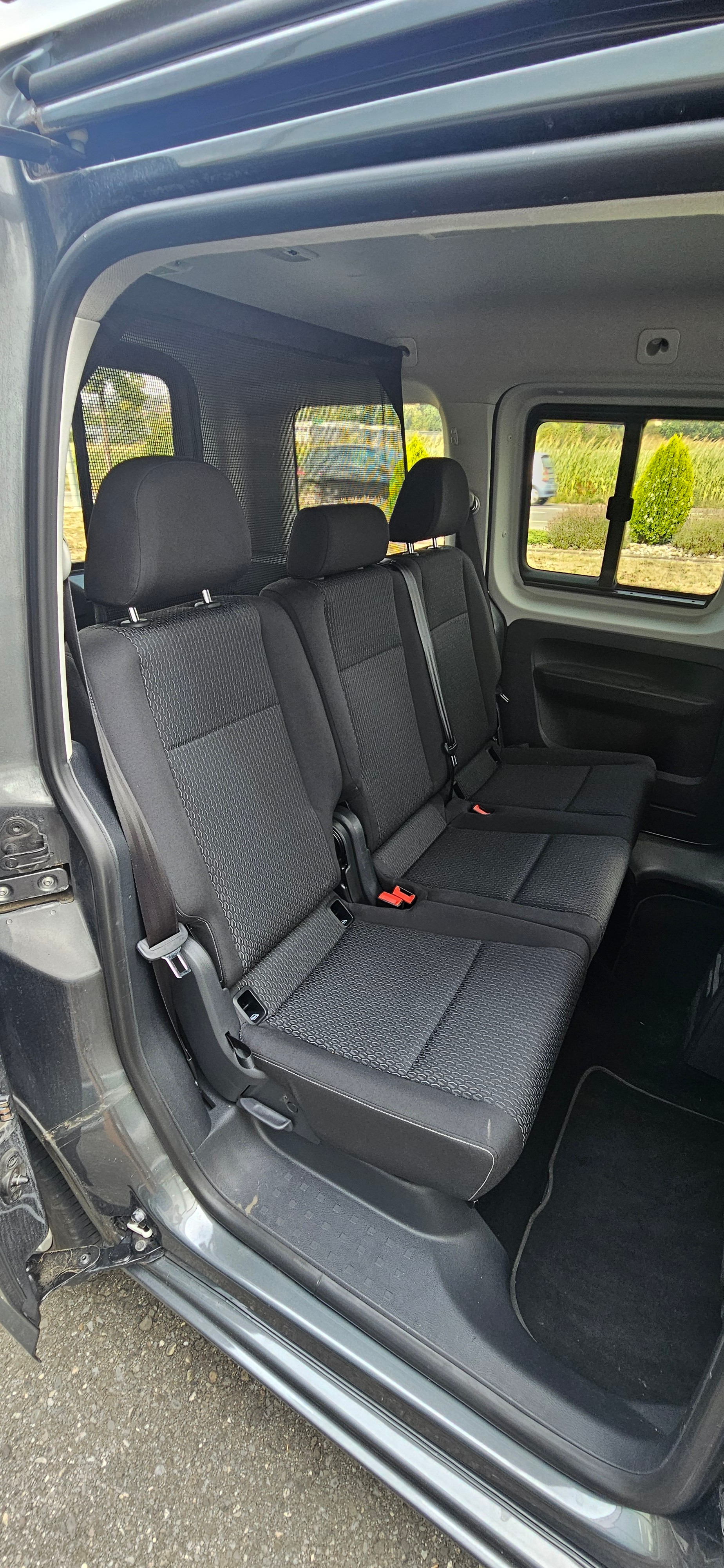 VW Caddy 2.0 TDI Liberty 4M 4Motion DSG-image-13