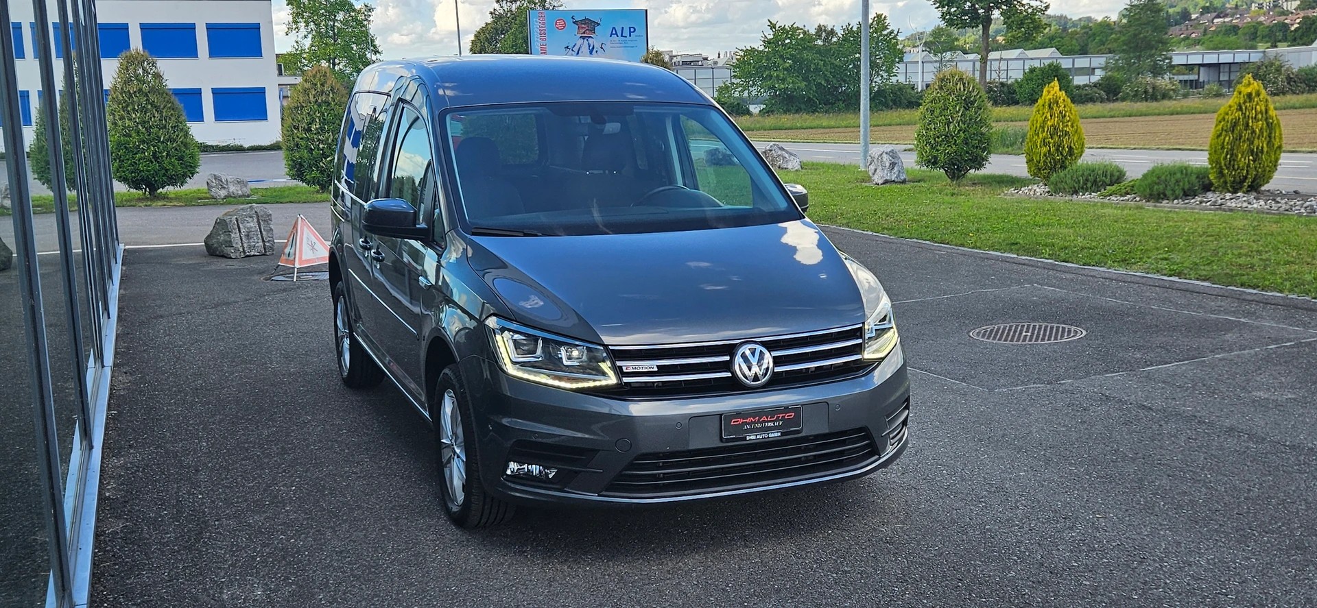 VW Caddy 2.0 TDI Liberty 4M 4Motion DSG-image-3