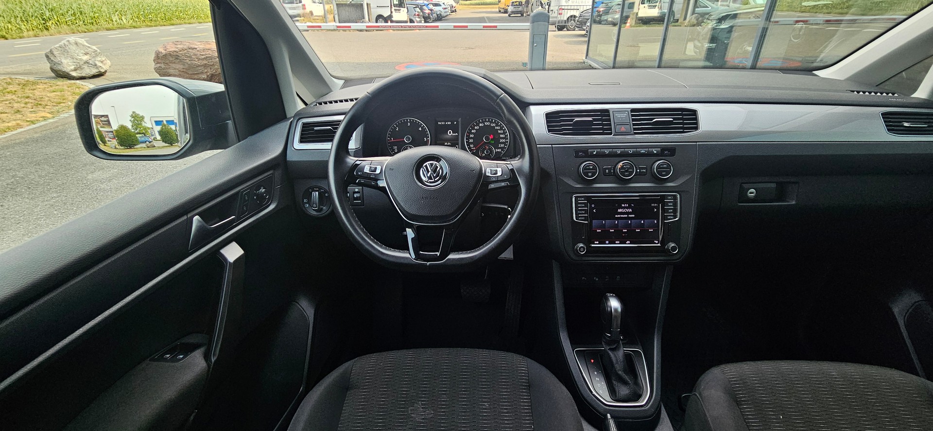 VW Caddy 2.0 TDI Liberty 4M 4Motion DSG-image-8