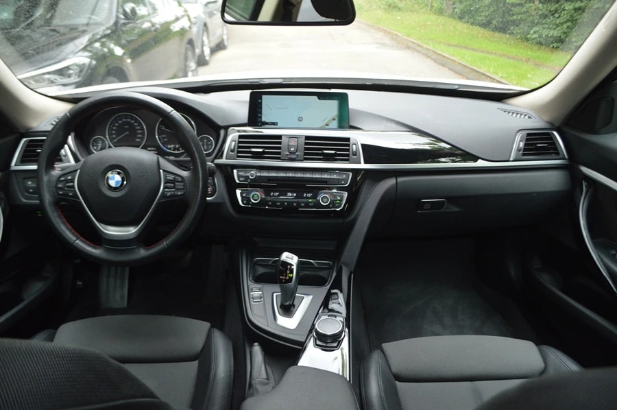 BMW 320d GT xDrive Sport Line Steptronic I Anhängerkupplung-image-8