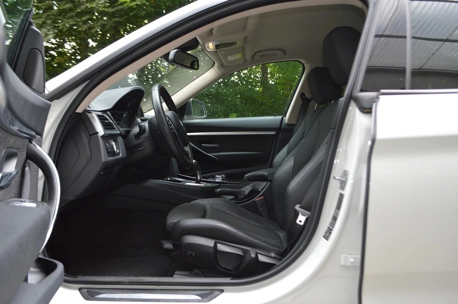 BMW 320d GT xDrive Sport Line Steptronic I Anhängerkupplung-image-4