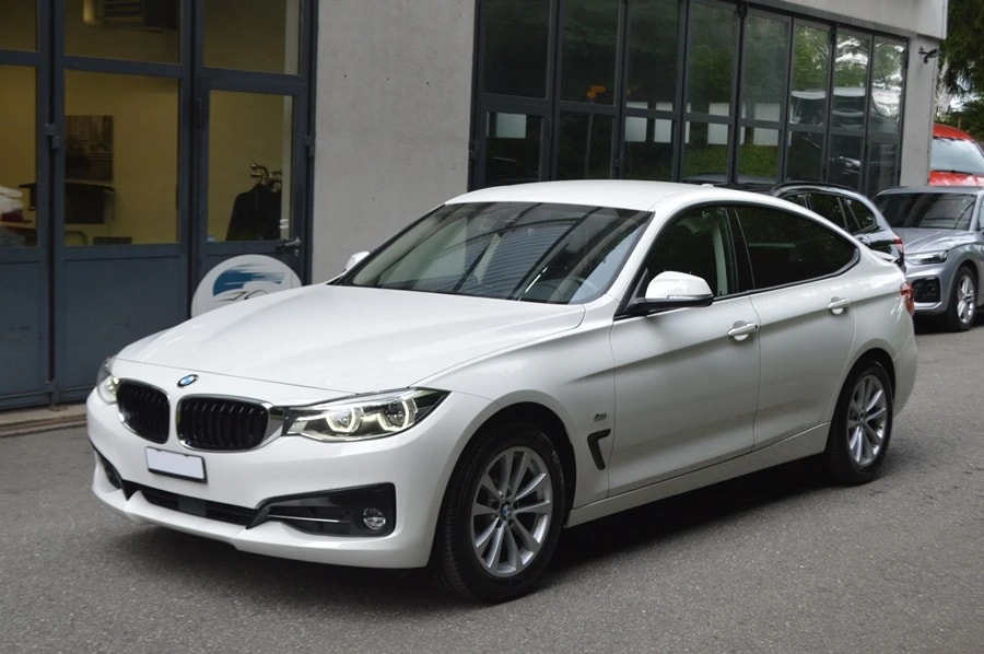 BMW 320d GT xDrive Sport Line Steptronic I Anhängerkupplung-image-11