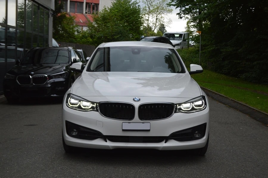 BMW 320d GT xDrive Sport Line Steptronic I Anhängerkupplung-image-1