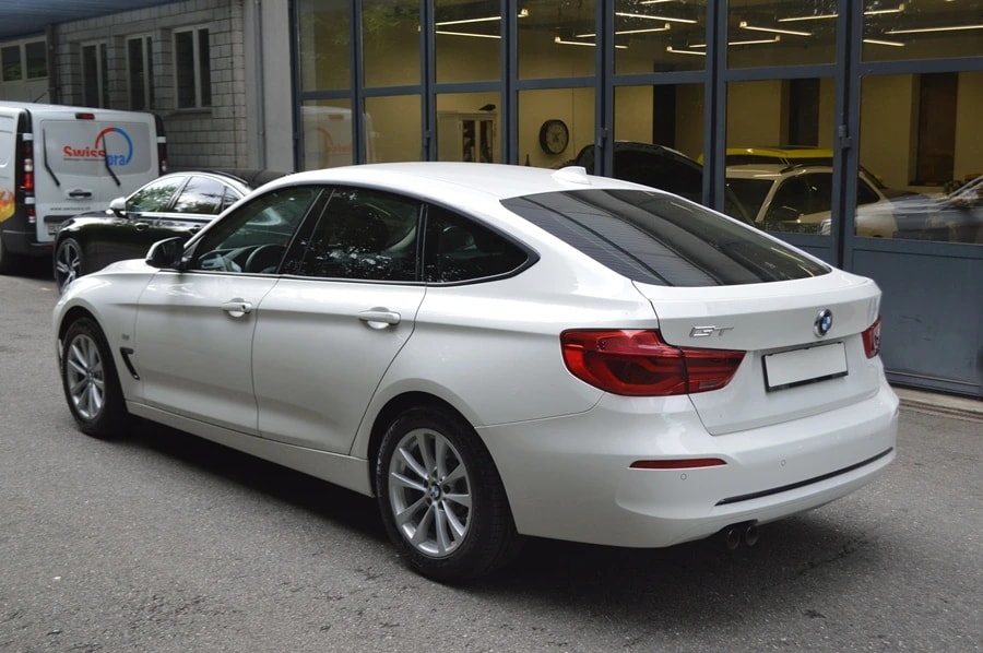 BMW 320d GT xDrive Sport Line Steptronic I Anhängerkupplung-image-12