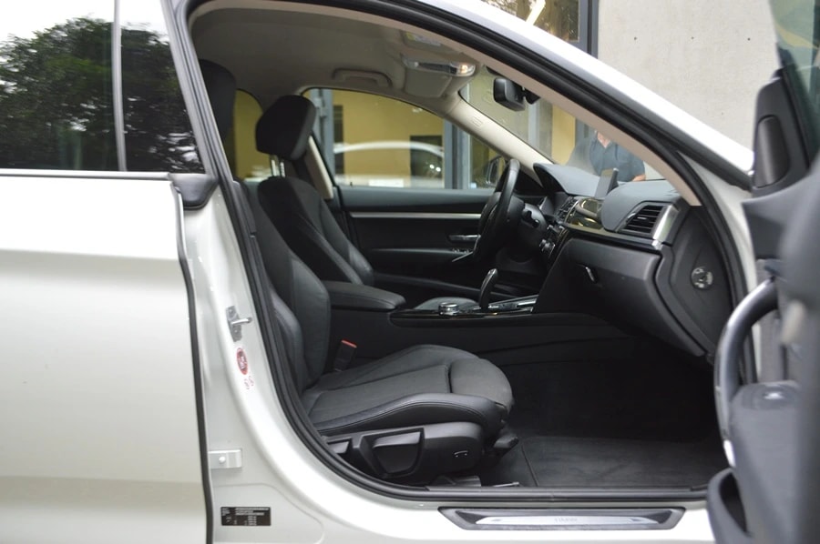 BMW 320d GT xDrive Sport Line Steptronic I Anhängerkupplung-image-6