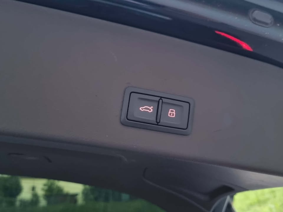 AUDI A6 Avant 3.0 TDI V6 quattro S-tronic-image-12