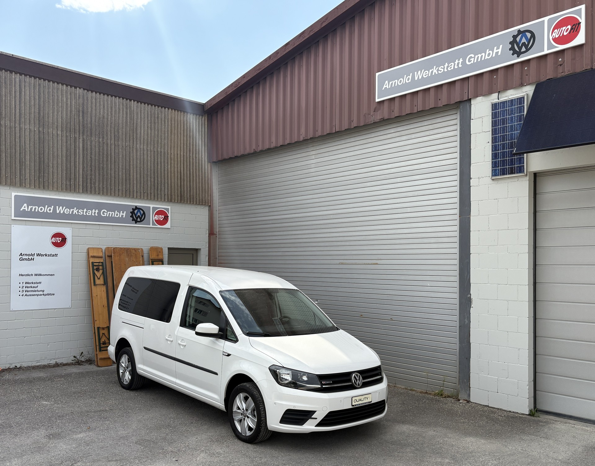 VW Caddy 2.0 TDI Trendline 4Motion DSG-image-0