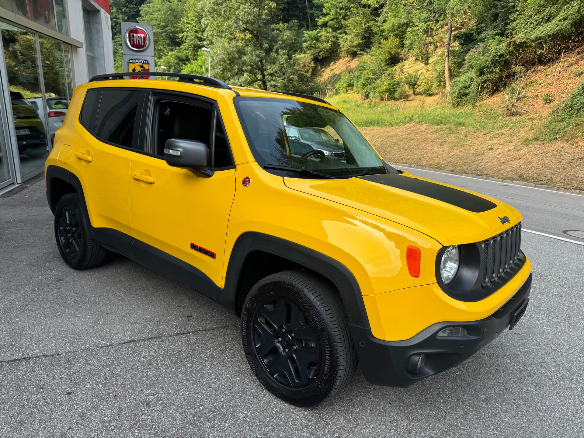 JEEP Renegade 2.0 CRD Trailhawk AWD + Low Range 9ATX-image-0