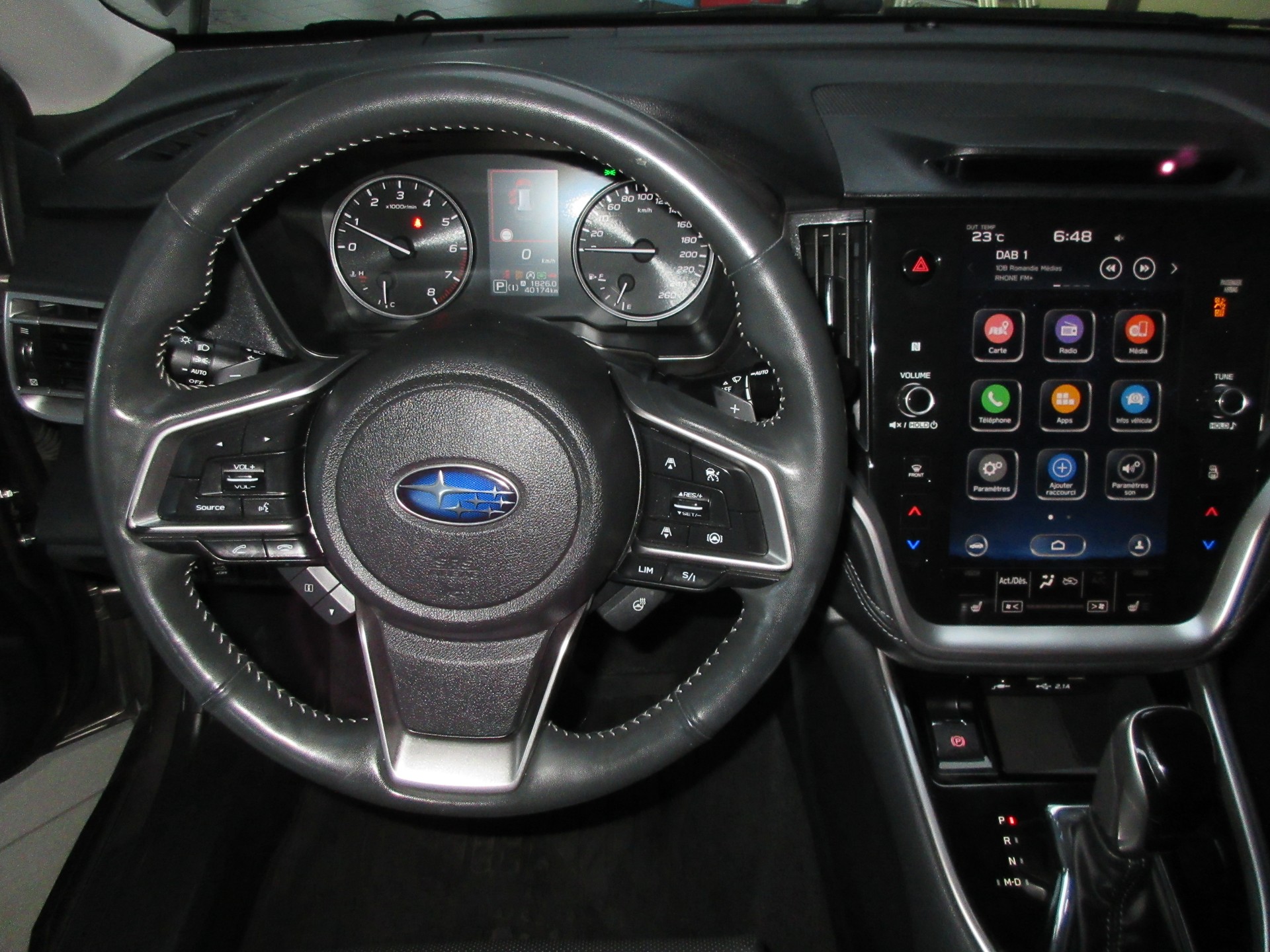 SUBARU Outback 2.5i Luxury AWD Lineartronic-image-3