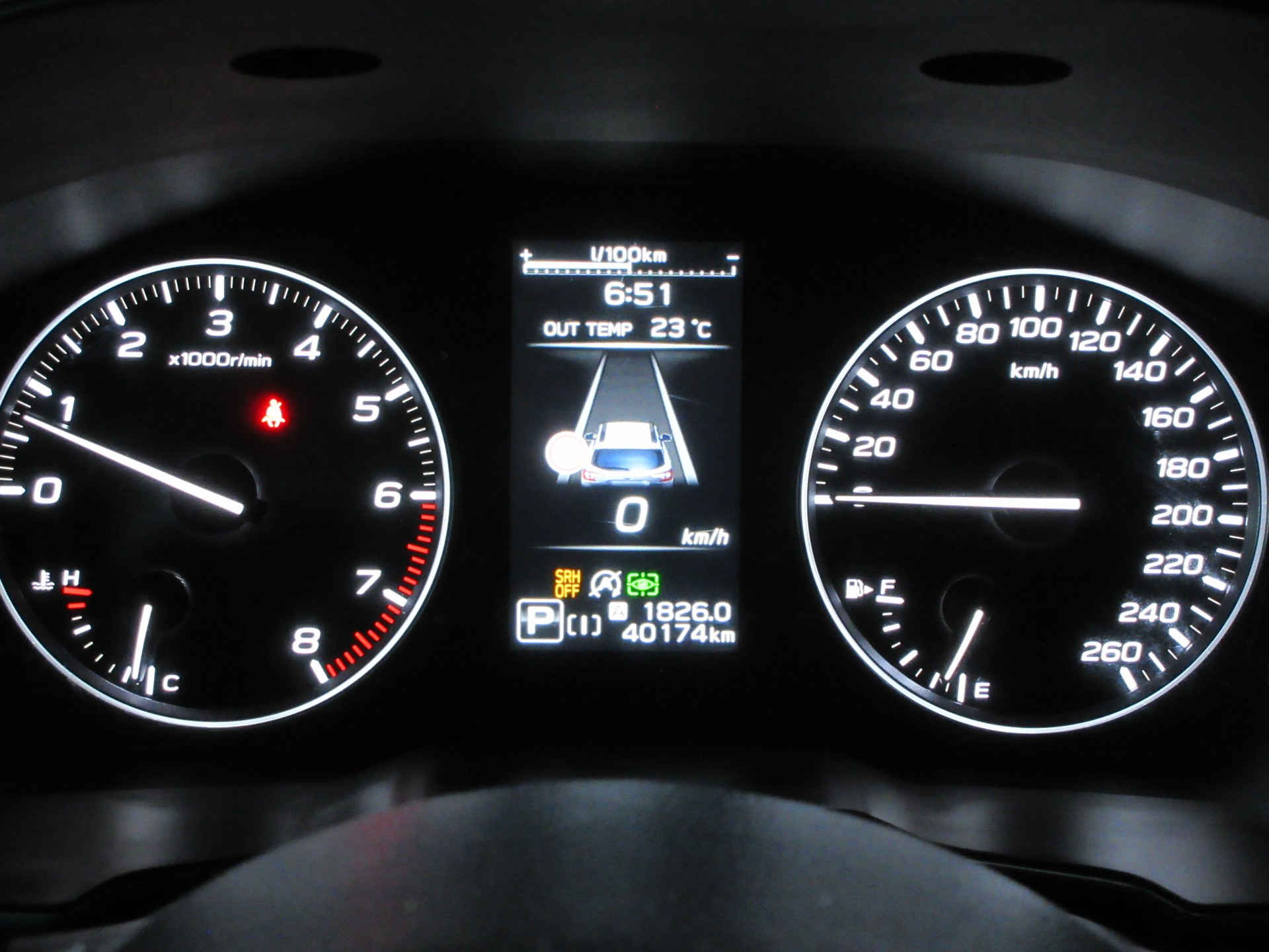 SUBARU Outback 2.5i Luxury AWD Lineartronic-image-4