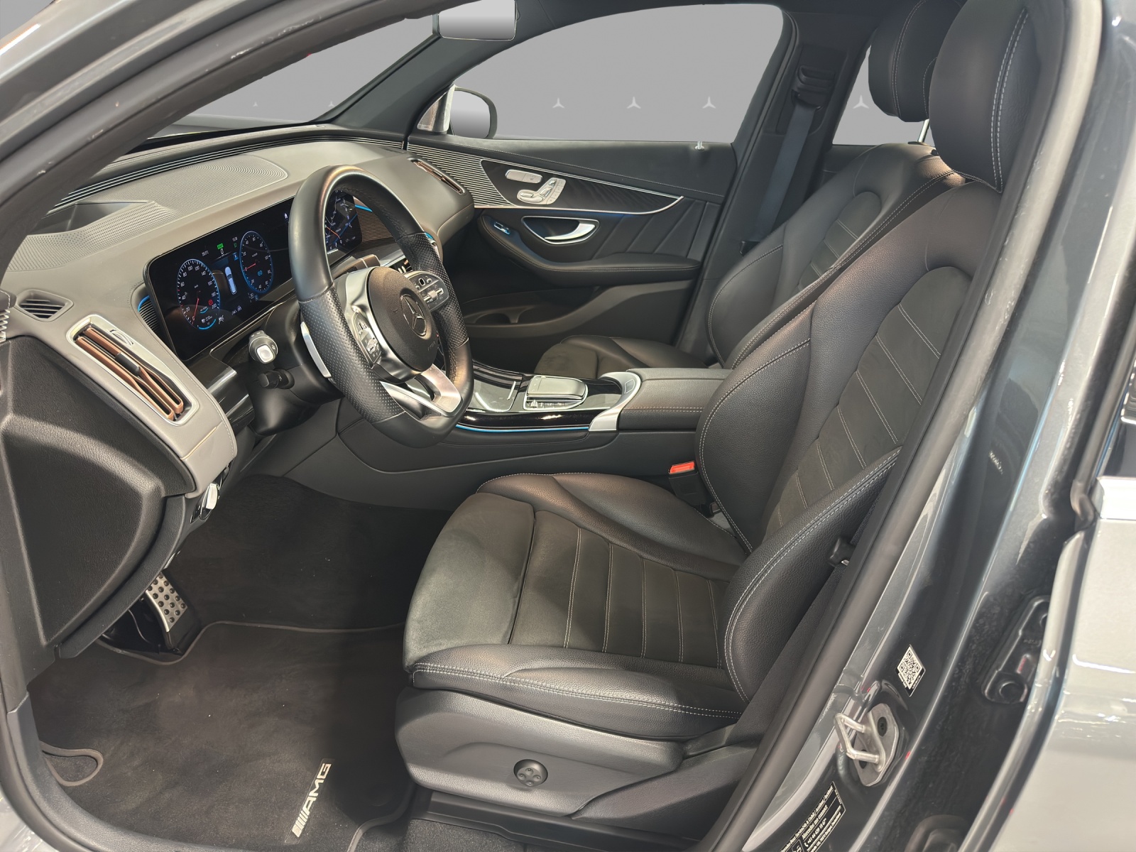 MERCEDES-BENZ EQC 400 AMG Line 4Matic-image-7