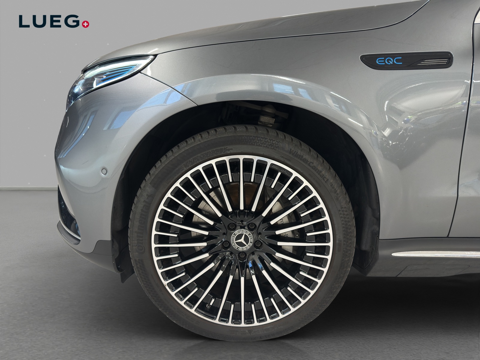 MERCEDES-BENZ EQC 400 AMG Line 4Matic-image-6