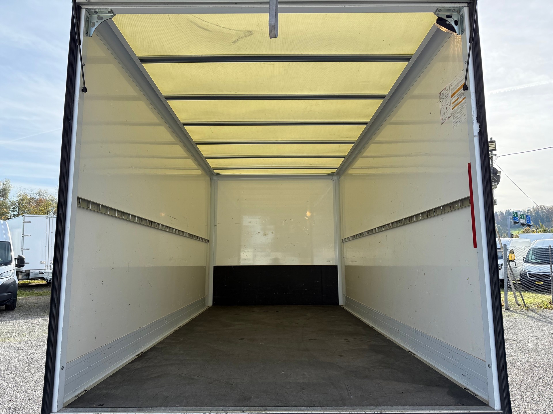 IVECO Daily 35C16 Koffer Hebebühne AHK-image-9