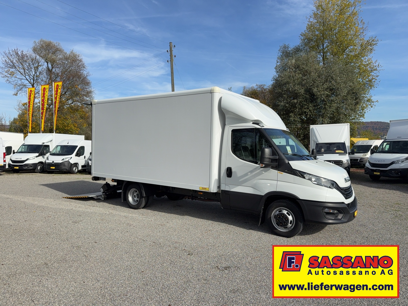 IVECO Daily 35C16 Koffer Hebebühne AHK-image-0